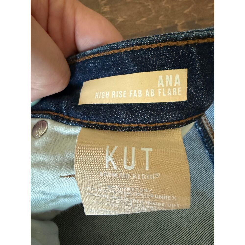 Kut from the kloth ana high rise fab ab flare size 4 - Picture 3 of 4